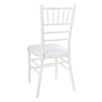 Product photo Chiavari chair is white, wooden - with a white cushion from the ChiedoCover company.