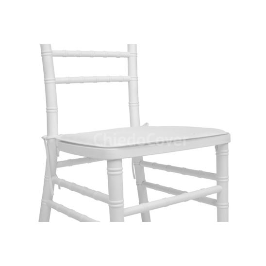 Chiavari wooden chair with a sintepon cushion - photo 3