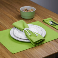 Product photo A set of placemats and couverts for 2 devices, green from the manufacturer ChiedoCover, product picture, real product photo