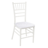 Product photo Chiavari chair is white, wooden - with a white cushion from the manufacturer ChiedoCover, product picture, real product photo